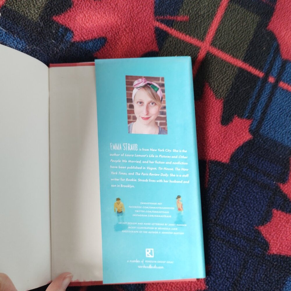 📚 3/$15 or 5/$20 📚 Novel - The Vacationers - Picture 4 of 4